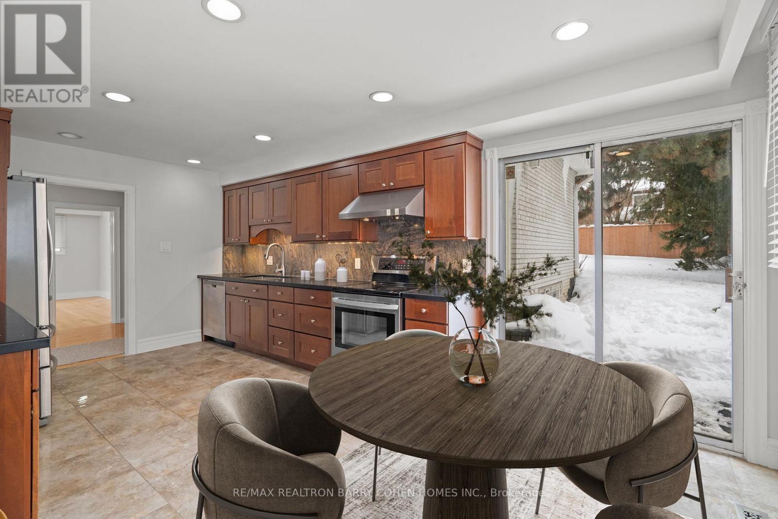 371 Woodsworth Road, Toronto, Ontario  M2L 2T8 - Photo 7 - C12554804