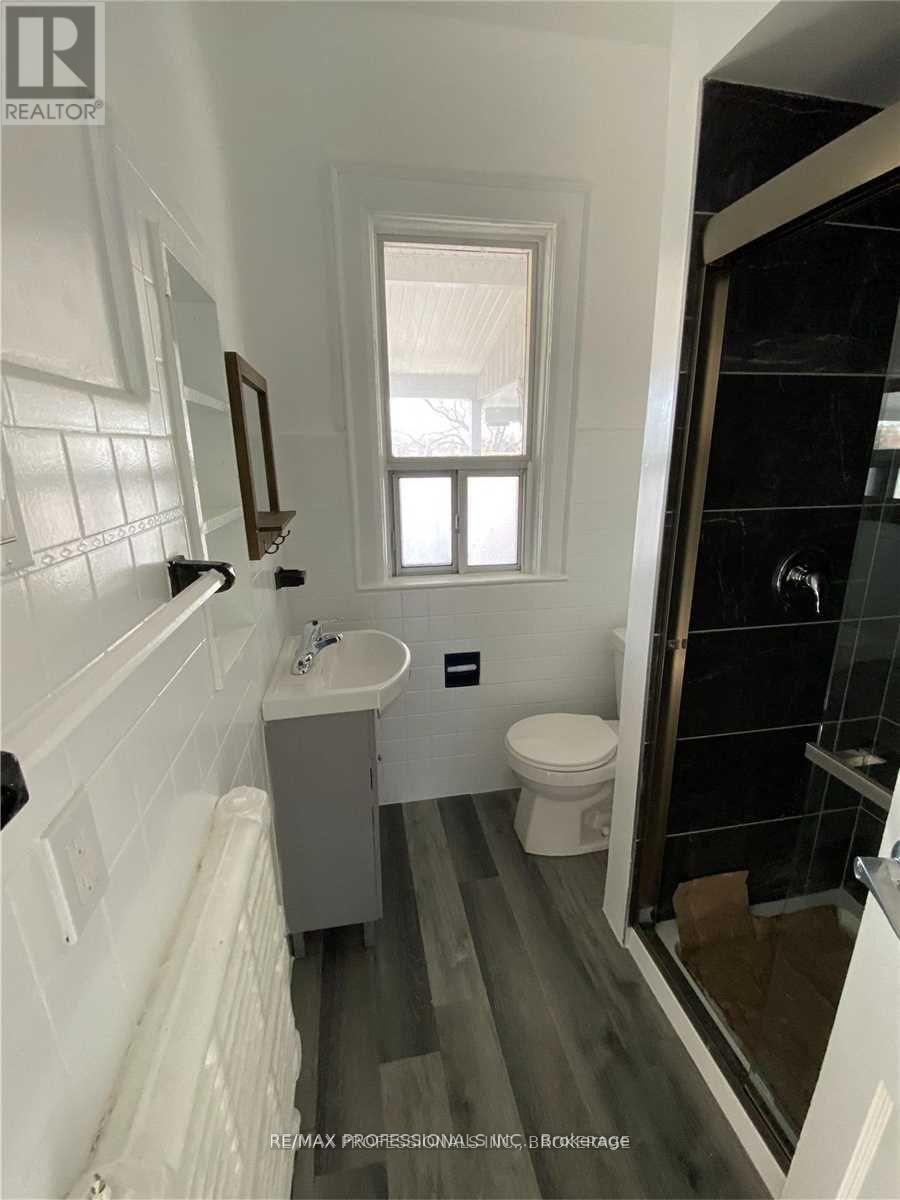 2nd Floor - 2 Rogers Road, Toronto, Ontario  M6E 1N4 - Photo 7 - C12554902