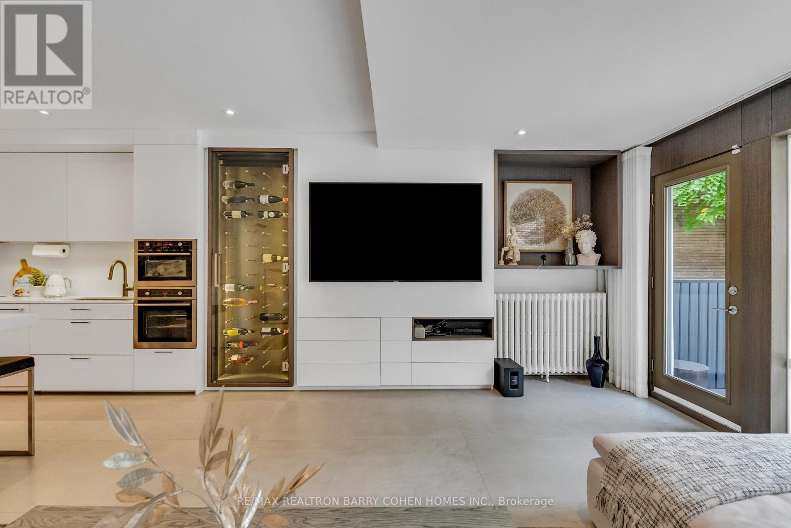 18 Astley Avenue, Toronto, Ontario  M4W 3B4 - Photo 16 - C12554948