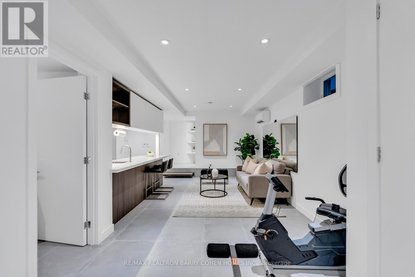 18 Astley Avenue, Toronto, Ontario  M4W 3B4 - Photo 37 - C12554948