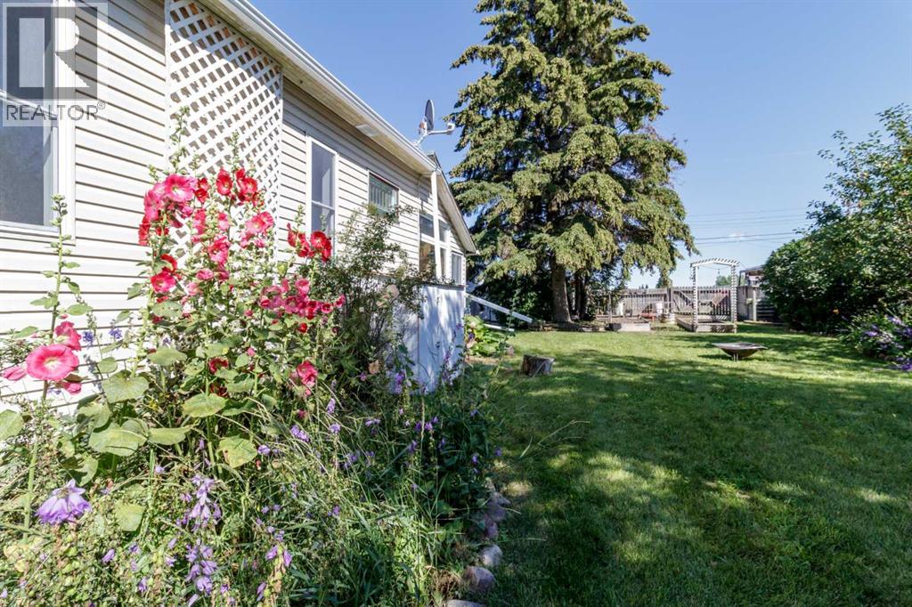 1321 Flemming Avenue, Penhold, Alberta  T0M 1R0 - Photo 21 - A2248198