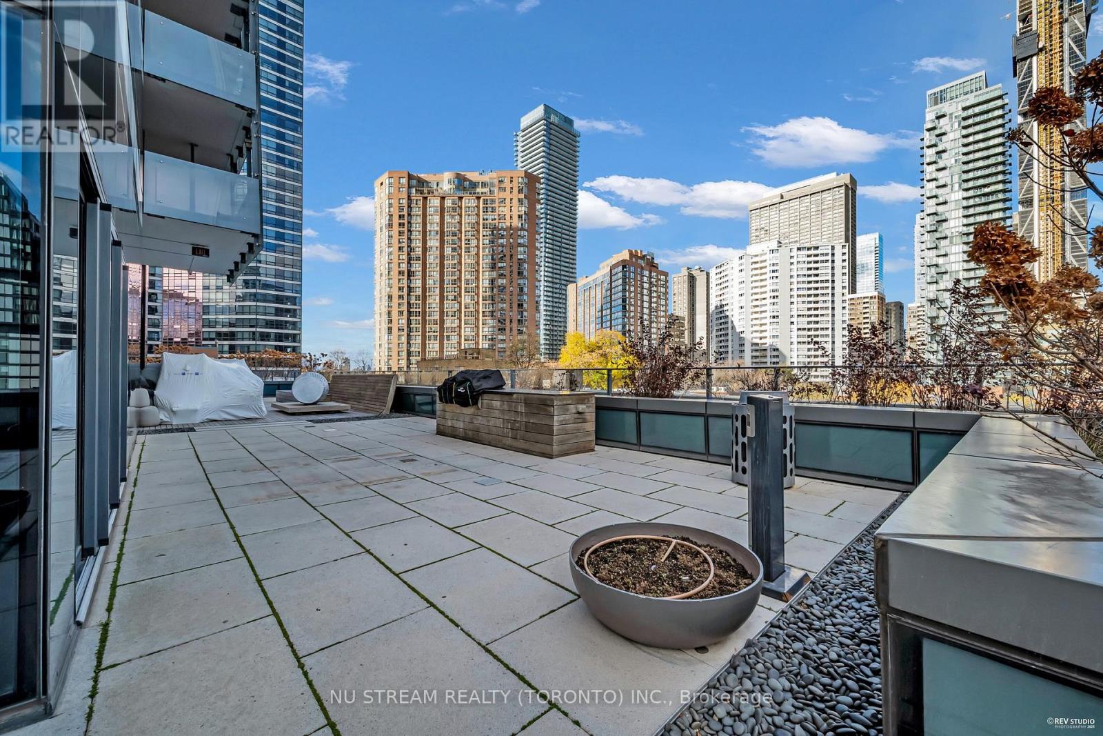 4806 - 5 St Joseph Street, Toronto, Ontario  M4Y 1J6 - Photo 19 - C12549478