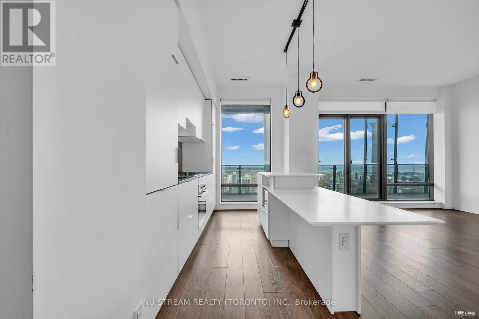 4806 - 5 St Joseph Street, Toronto, Ontario  M4Y 1J6 - Photo 3 - C12549478