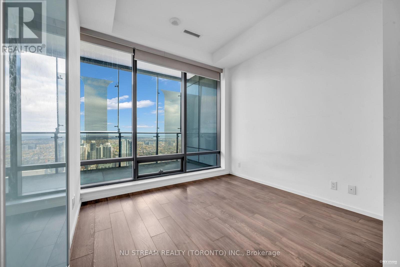 4806 - 5 St Joseph Street, Toronto, Ontario  M4Y 1J6 - Photo 9 - C12549478