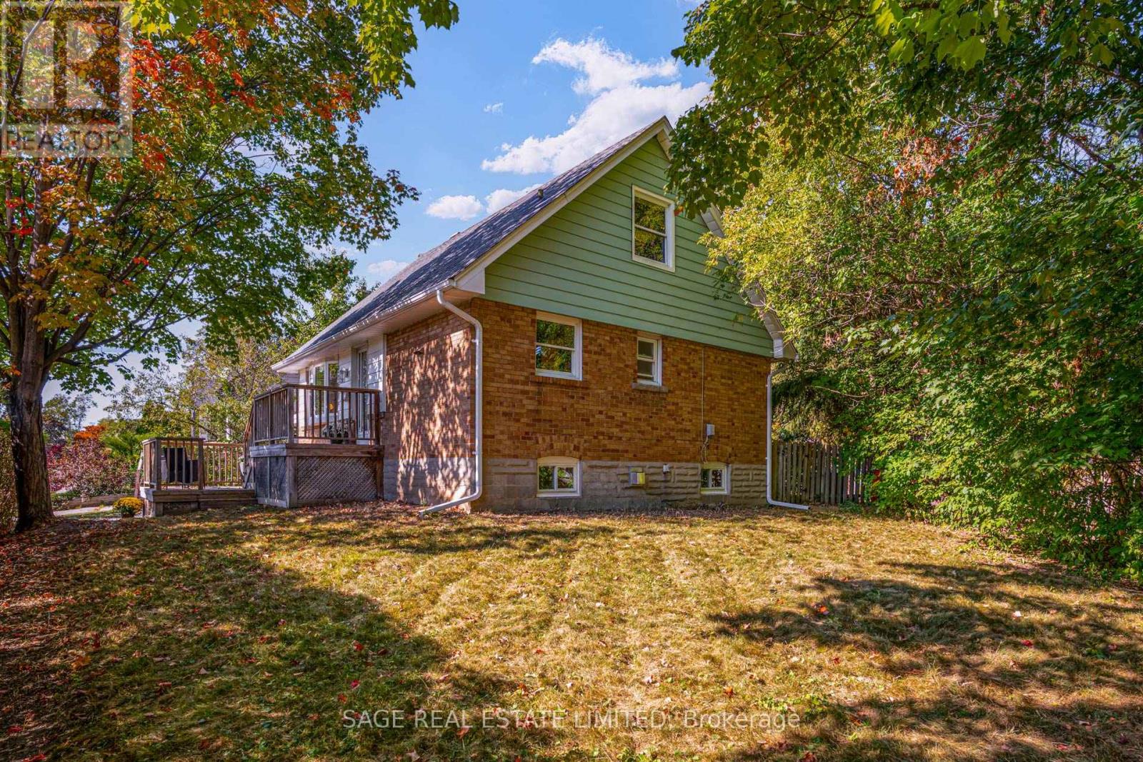 48 Shropshire Drive, Toronto, Ontario  M1P 1Y8 - Photo 2 - E12552336