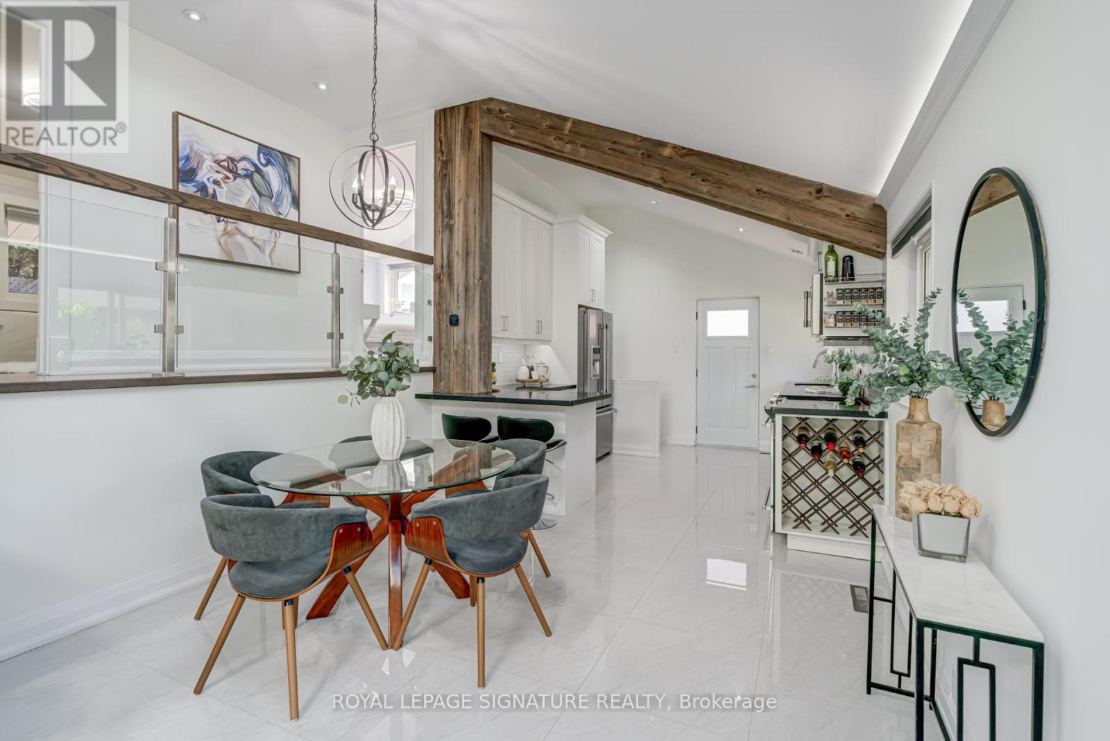 57 MUNSON CRESCENT, Toronto, Ontario