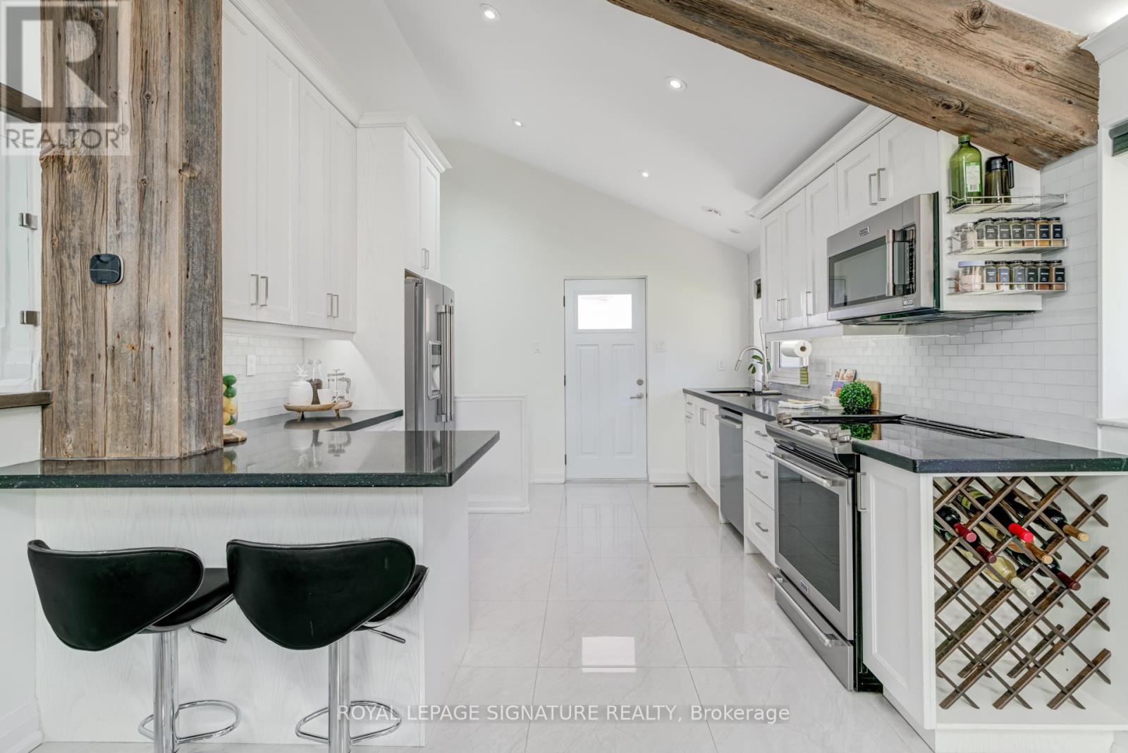 57 Munson Crescent, Toronto, Ontario  M1P 3M8 - Photo 5 - E12554750