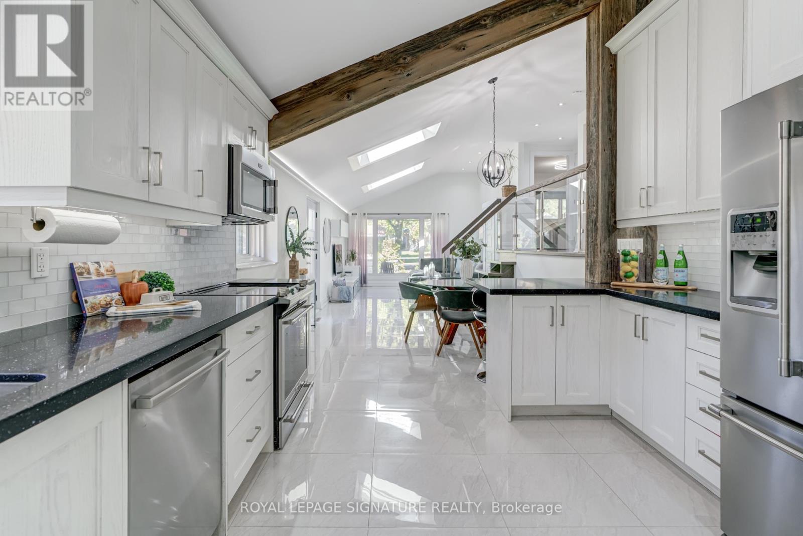 57 Munson Crescent, Toronto, Ontario  M1P 3M8 - Photo 7 - E12554750