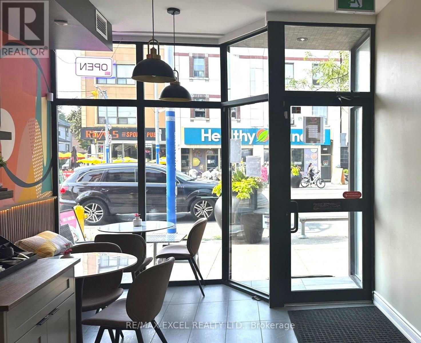 563 Danforth Avenue, Toronto, Ontario  M4K 1P9 - Photo 2 - E12554836