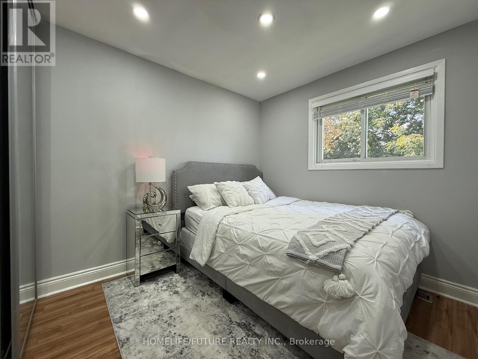 494 Dean Avenue, Oshawa, Ontario  L1H 3E5 - Photo 4 - E12554956