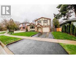 494 DEAN AVENUE, Oshawa, Ontario