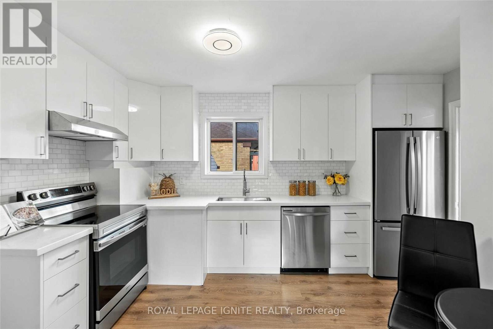 35 Archwood Crescent, Toronto, Ontario  M1R 3M1 - Photo 2 - E12554964