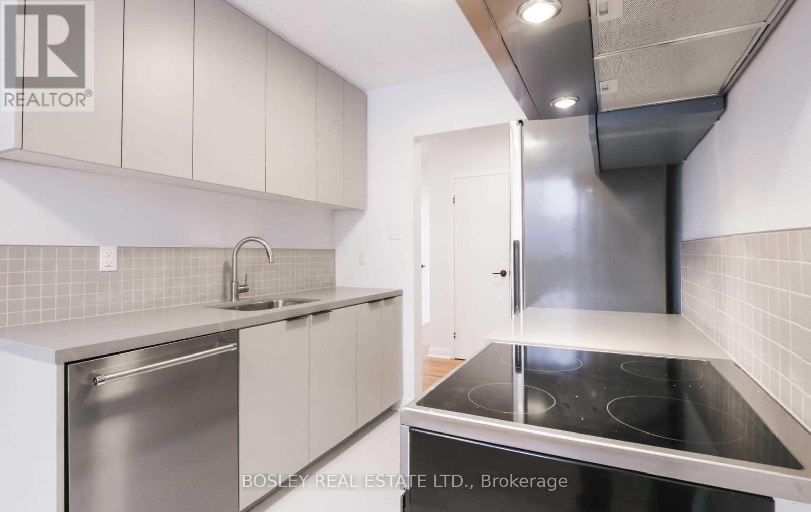 201 - 555 Birchmount Road, Toronto, Ontario  M1K 1P8 - Photo 2 - E12554982