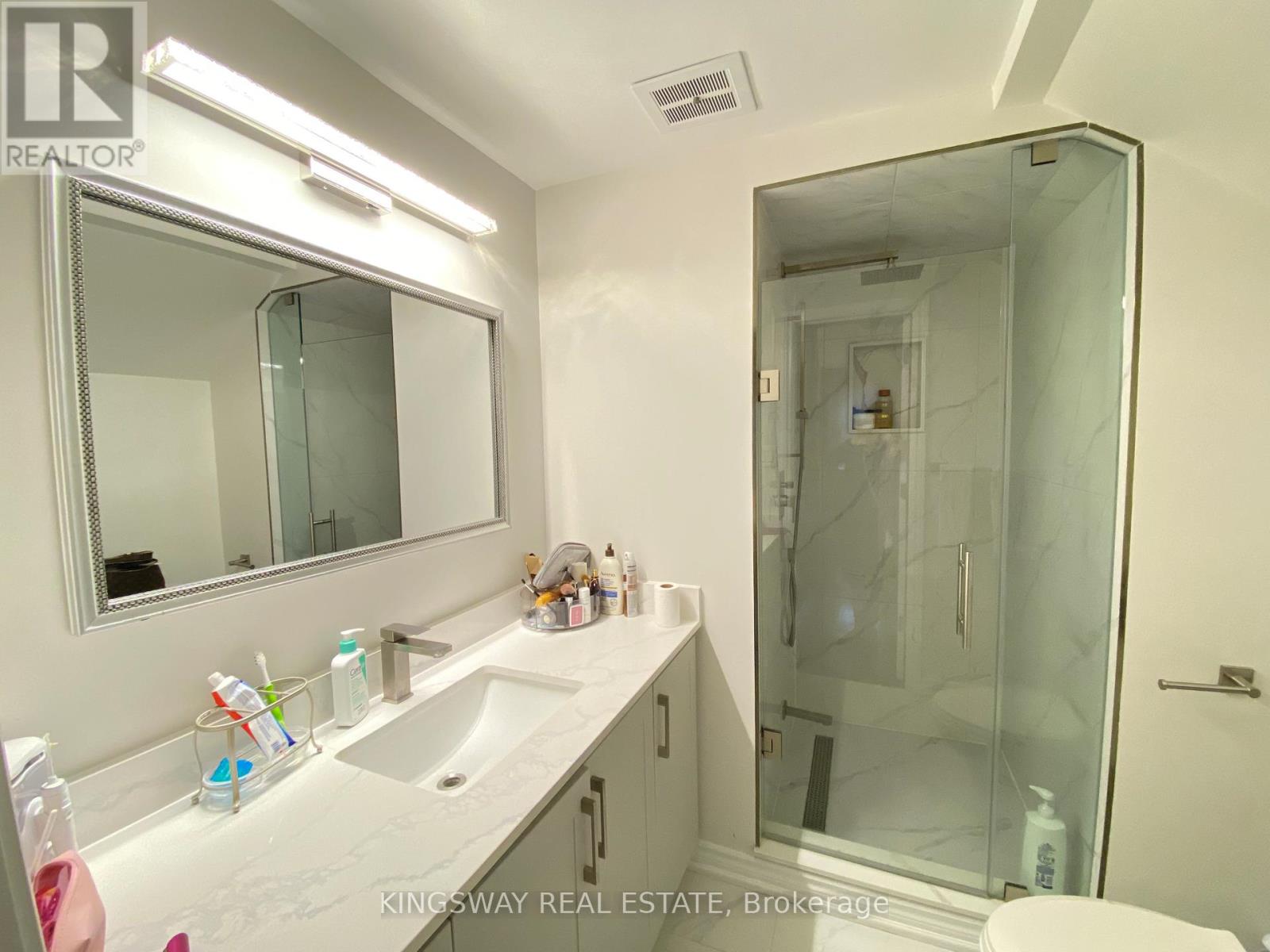 1638 Birchwood Drive, Mississauga, Ontario  L5J 1T6 - Photo 24 - W12534646