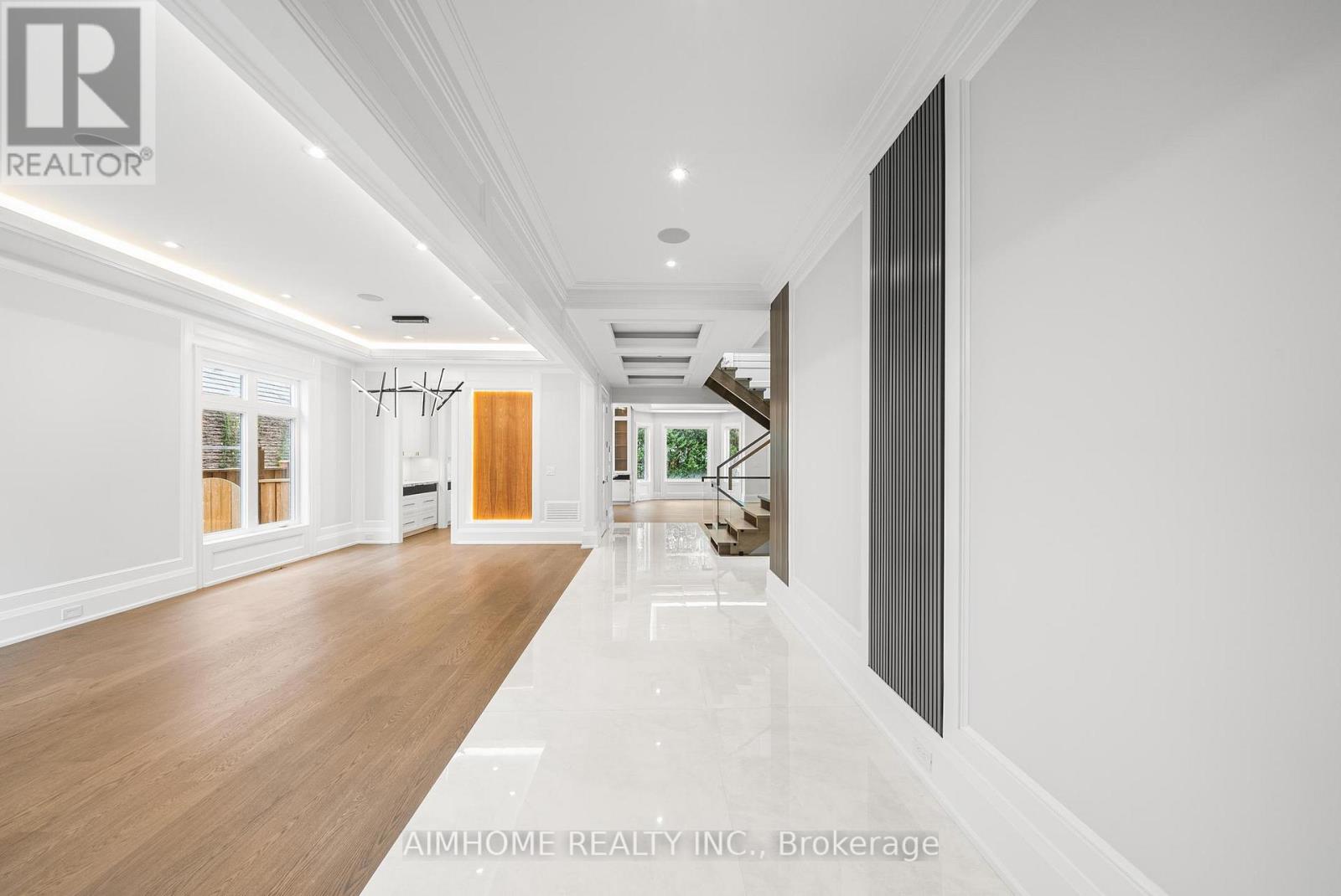 21 Summerfeldt Crescent, Markham, Ontario  L3R 2B1 - Photo 2 - N12554834