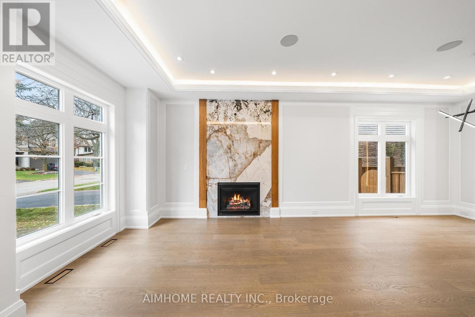 21 Summerfeldt Crescent, Markham, Ontario  L3R 2B1 - Photo 5 - N12554834