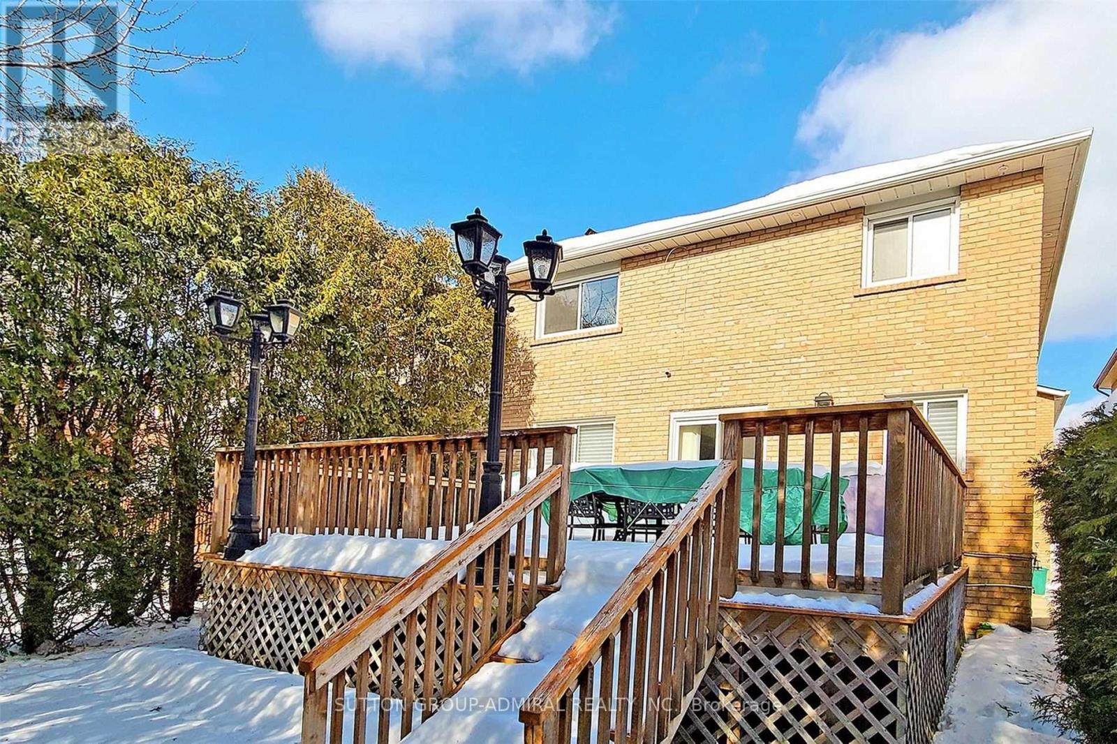 45 Pinewood Drive, Vaughan, Ontario  L4J 5N8 - Photo 38 - N12554860