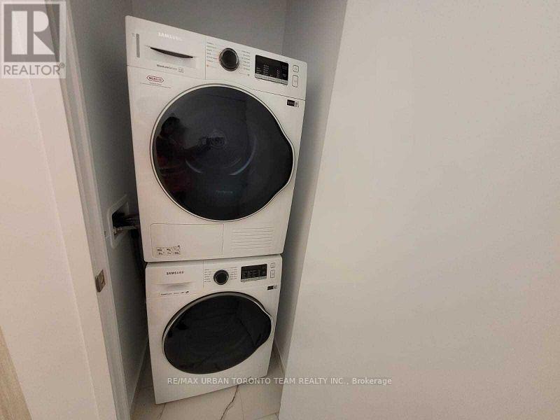 301 - 10 Honeycrisp Crescent, Vaughan, Ontario  L4K 0M7 - Photo 10 - N12554876