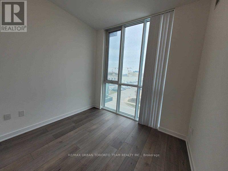 301 - 10 Honeycrisp Crescent, Vaughan, Ontario  L4K 0M7 - Photo 7 - N12554876