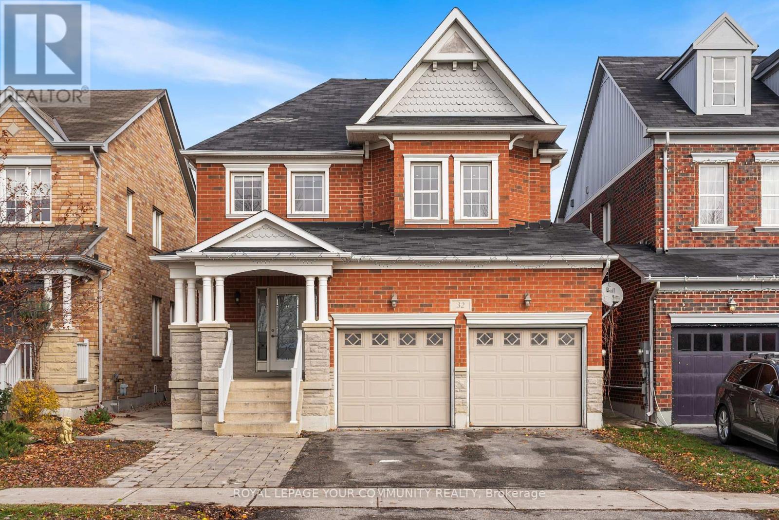 32 DOWNY EMERALD DRIVE, Bradford West Gwillimbury, Ontario