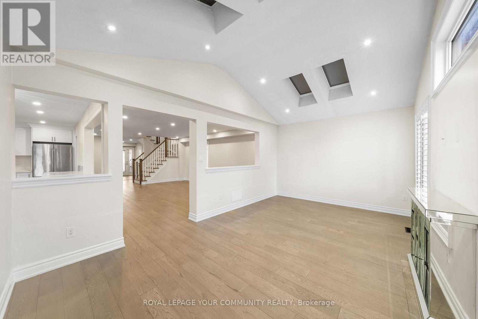 32 Downy Emerald Drive, Bradford West Gwillimbury, Ontario  L3Z 0E8 - Photo 16 - N12554900