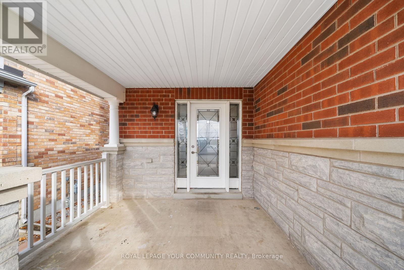 32 Downy Emerald Drive, Bradford West Gwillimbury, Ontario  L3Z 0E8 - Photo 3 - N12554900