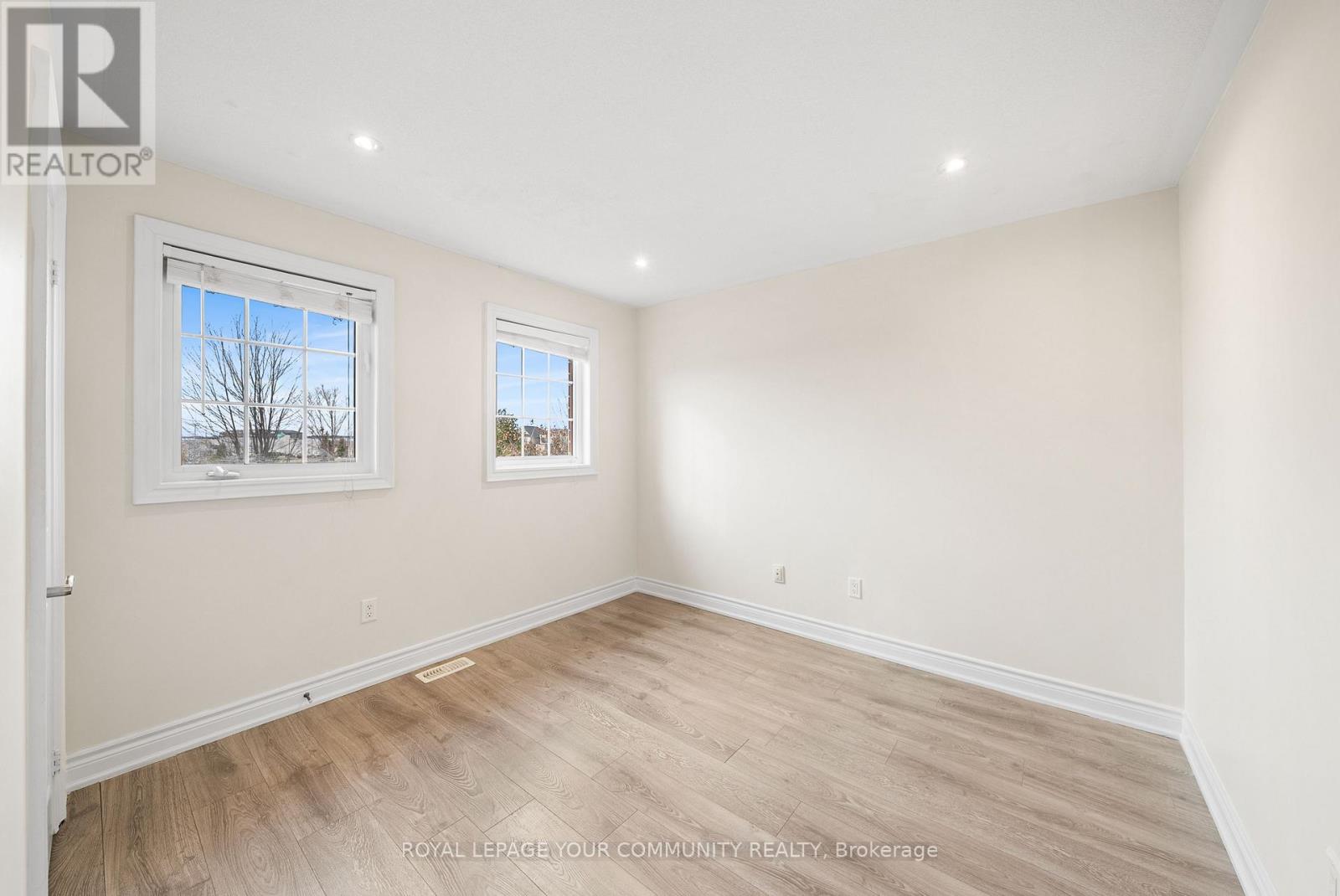 32 Downy Emerald Drive, Bradford West Gwillimbury, Ontario  L3Z 0E8 - Photo 32 - N12554900