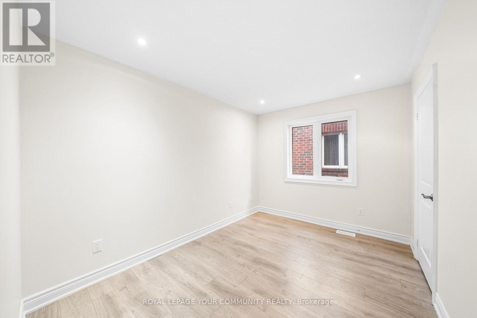 32 Downy Emerald Drive, Bradford West Gwillimbury, Ontario  L3Z 0E8 - Photo 34 - N12554900