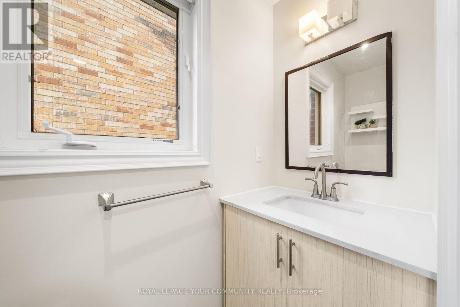 32 Downy Emerald Drive, Bradford West Gwillimbury, Ontario  L3Z 0E8 - Photo 39 - N12554900