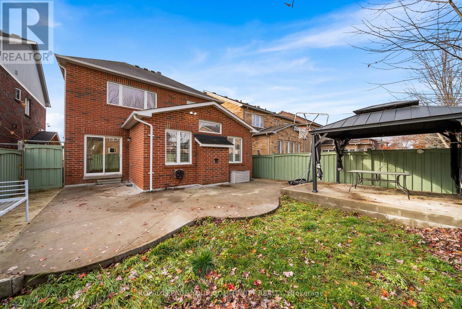 32 Downy Emerald Drive, Bradford West Gwillimbury, Ontario  L3Z 0E8 - Photo 45 - N12554900