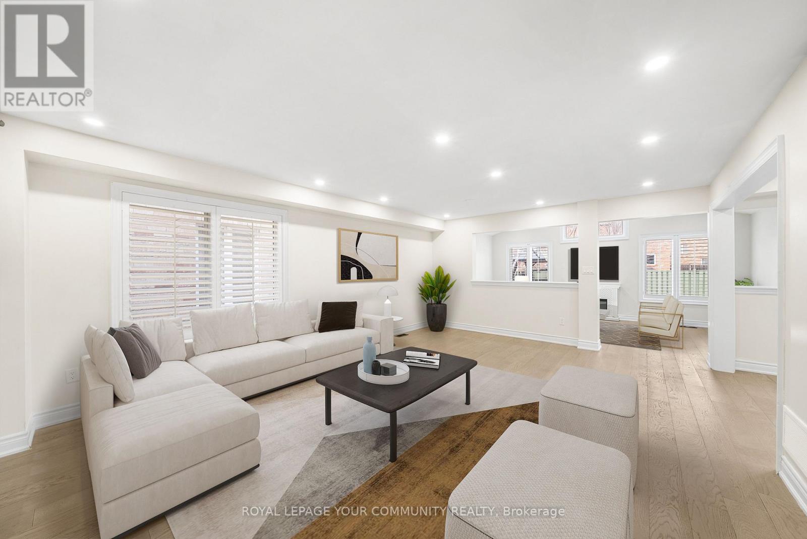 32 Downy Emerald Drive, Bradford West Gwillimbury, Ontario  L3Z 0E8 - Photo 5 - N12554900