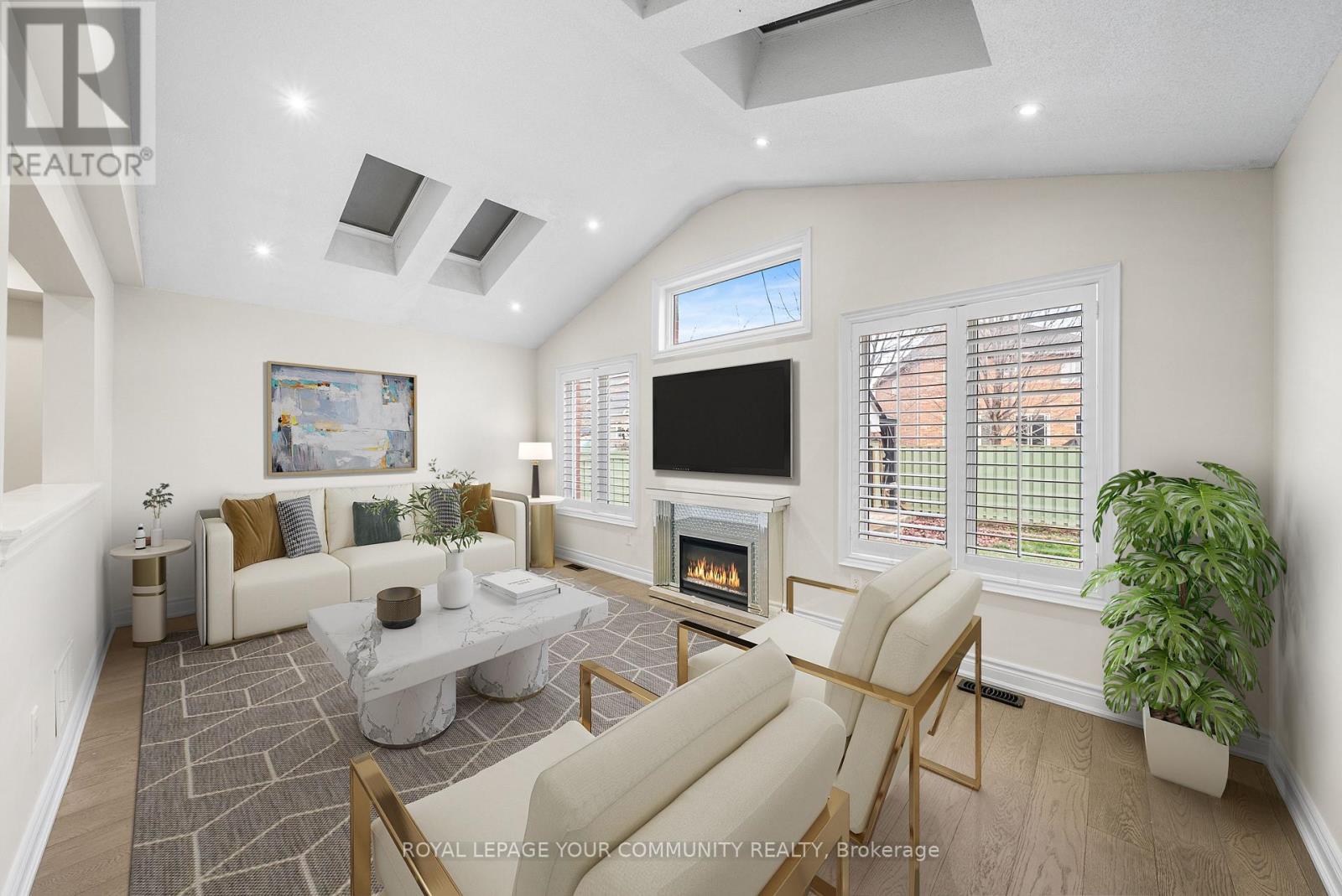 32 Downy Emerald Drive, Bradford West Gwillimbury, Ontario  L3Z 0E8 - Photo 7 - N12554900