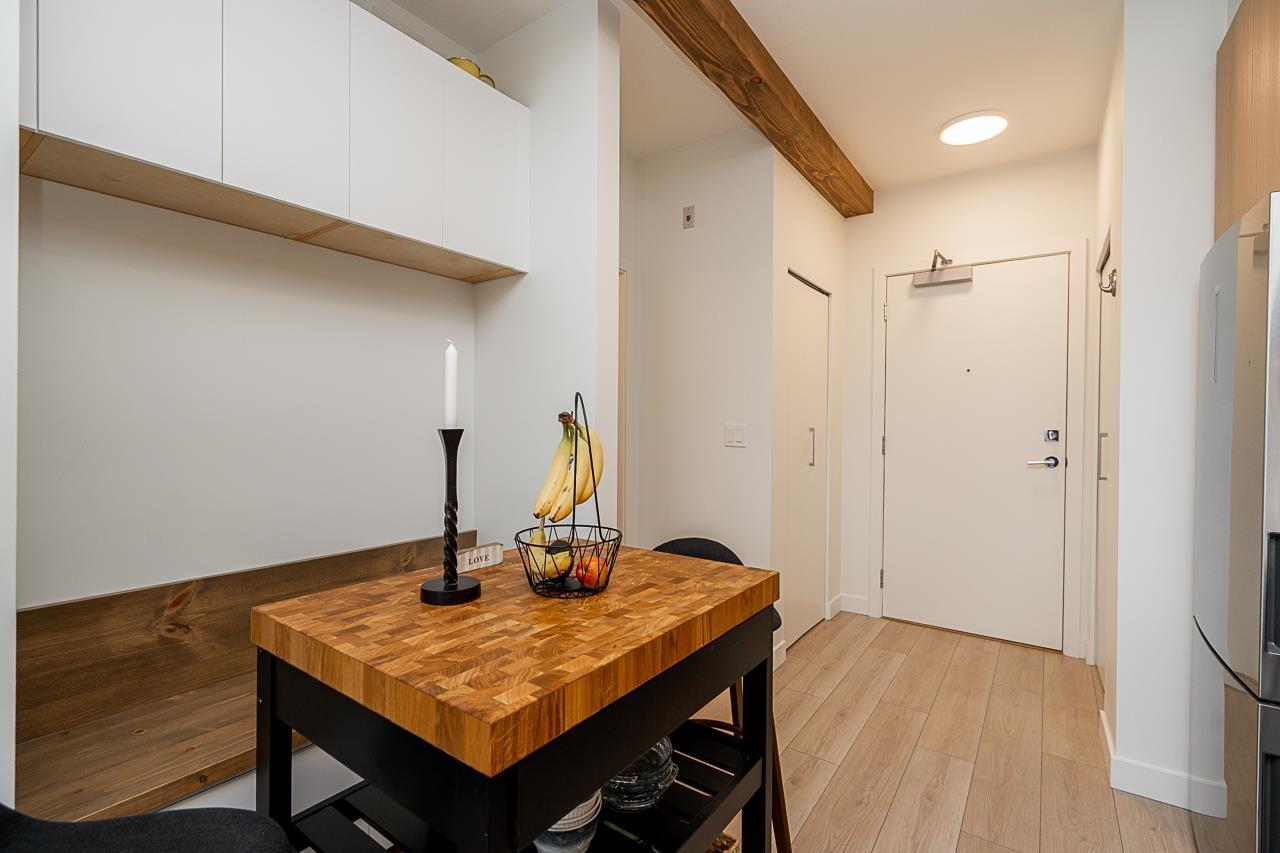 304 10777 138 Street, Surrey, British Columbia  V3T 0T5 - Photo 2 - R3068273