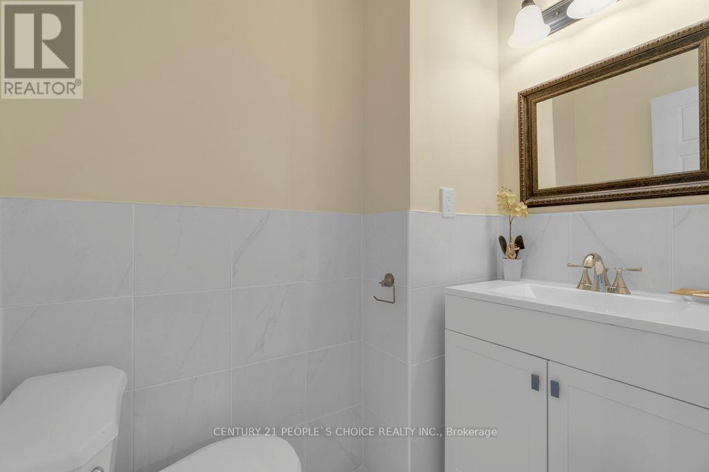 71 Bay Sands Drive, Wasaga Beach, Ontario  L9Z 1V1 - Photo 17 - S12554768