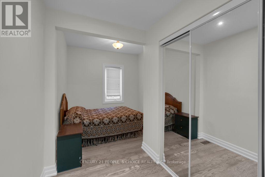 71 Bay Sands Drive, Wasaga Beach, Ontario  L9Z 1V1 - Photo 18 - S12554768