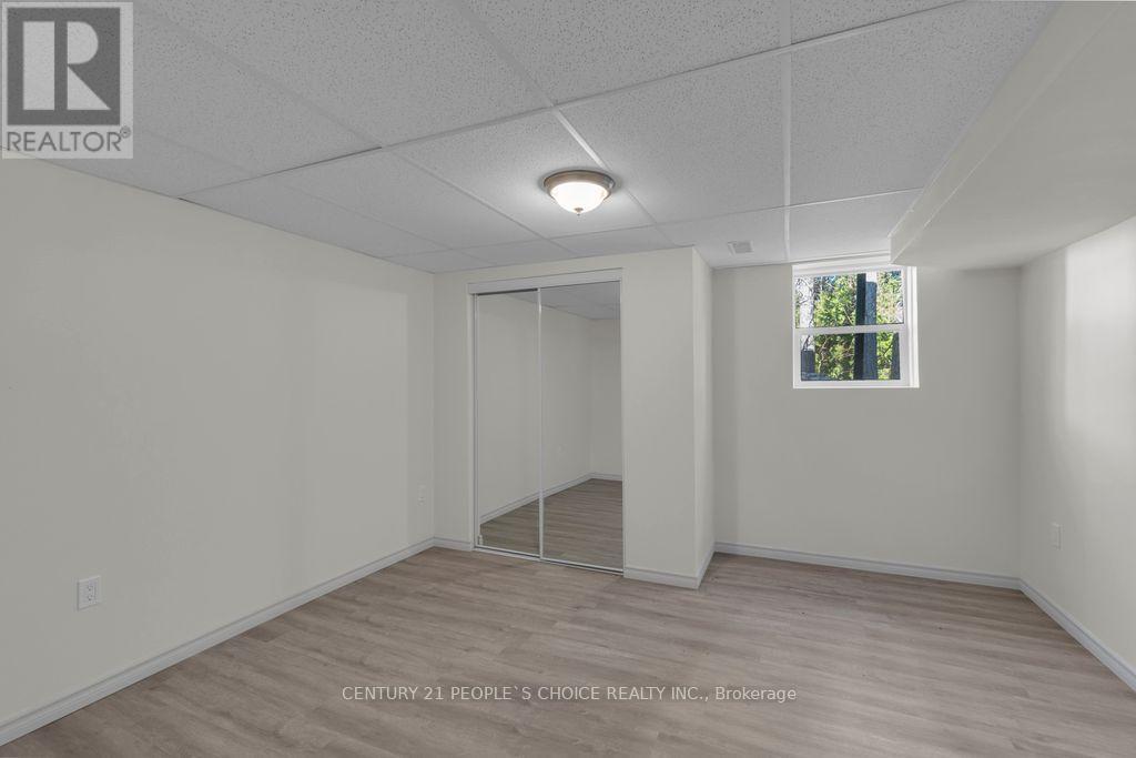 71 Bay Sands Drive, Wasaga Beach, Ontario  L9Z 1V1 - Photo 30 - S12554768