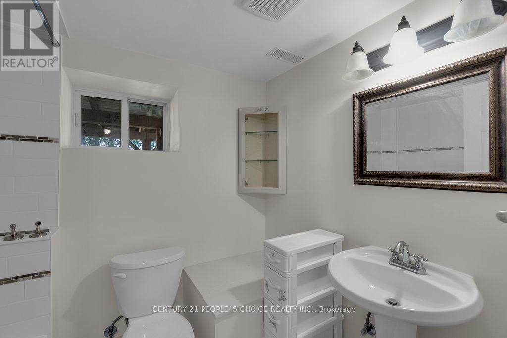 71 Bay Sands Drive, Wasaga Beach, Ontario  L9Z 1V1 - Photo 32 - S12554768