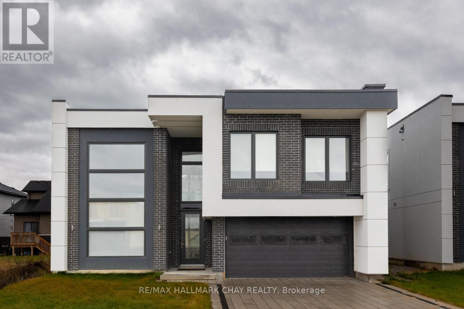 3706 Quayside Drive, Severn, Ontario  L3V 6H3 - Photo 2 - S12554934