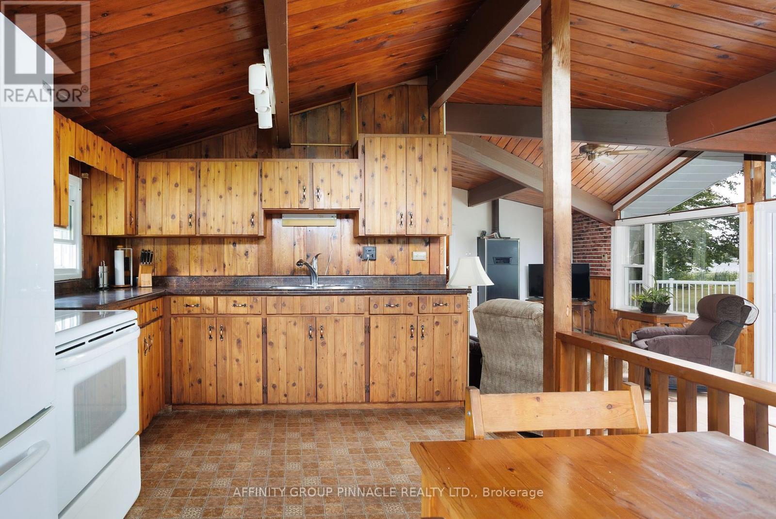 1 Beatrice Drive, Kawartha Lakes, Ontario  K0M 1N0 - Photo 24 - X12471128