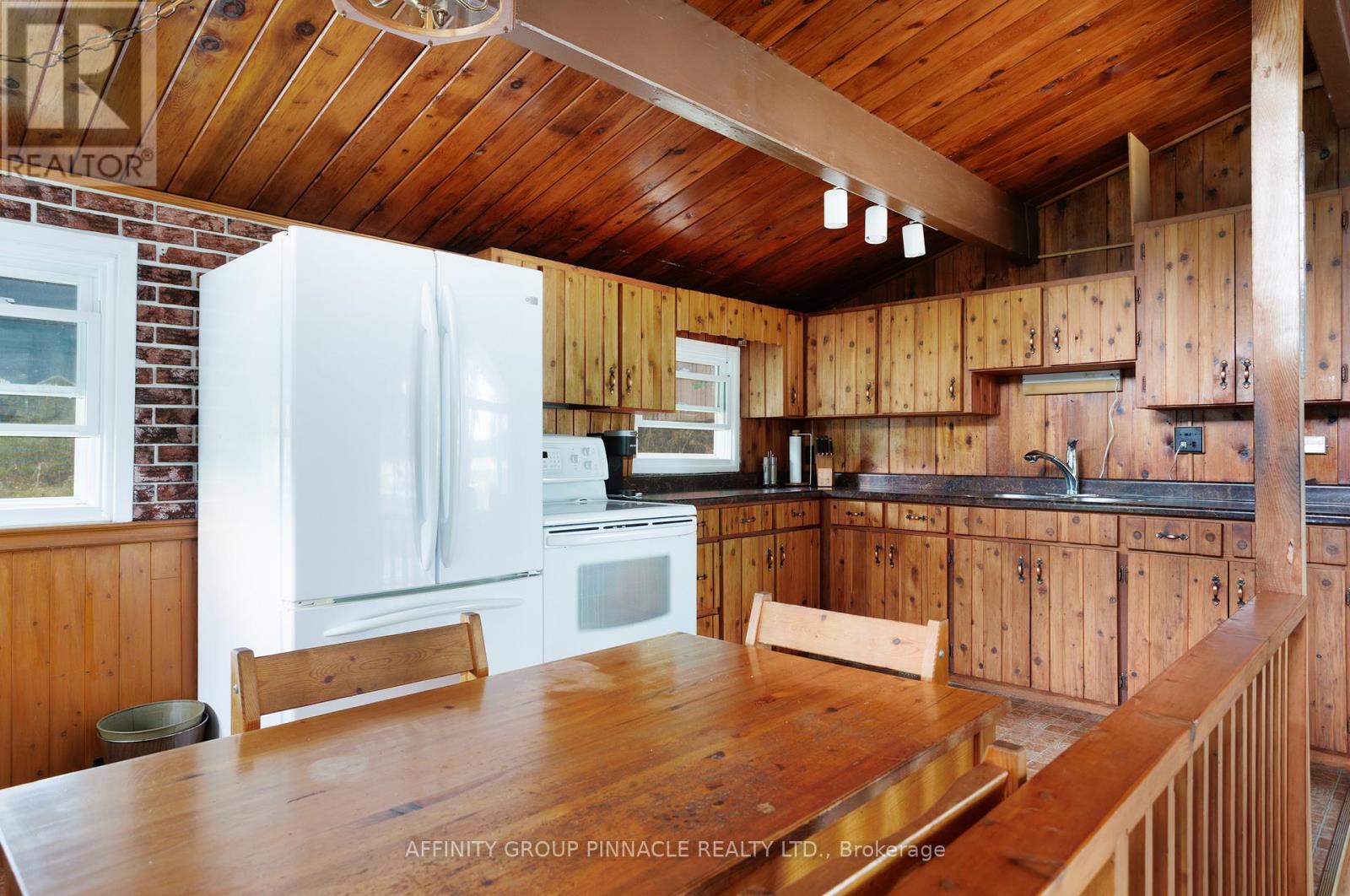 1 Beatrice Drive, Kawartha Lakes, Ontario  K0M 1N0 - Photo 23 - X12471128