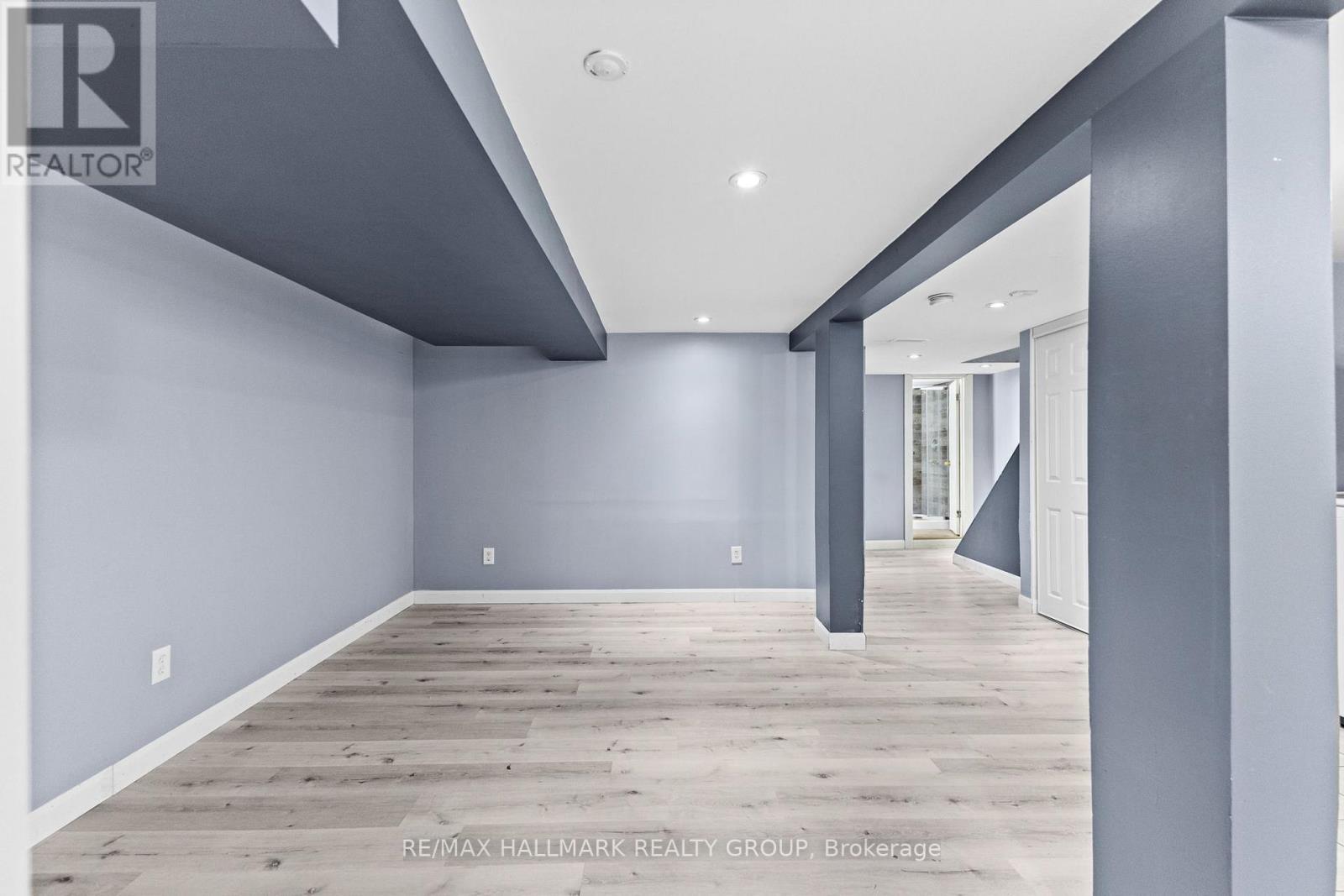 2632 Alta Vista Drive, Ottawa, Ontario K1V 7T2 - Photo 10 - X12434895