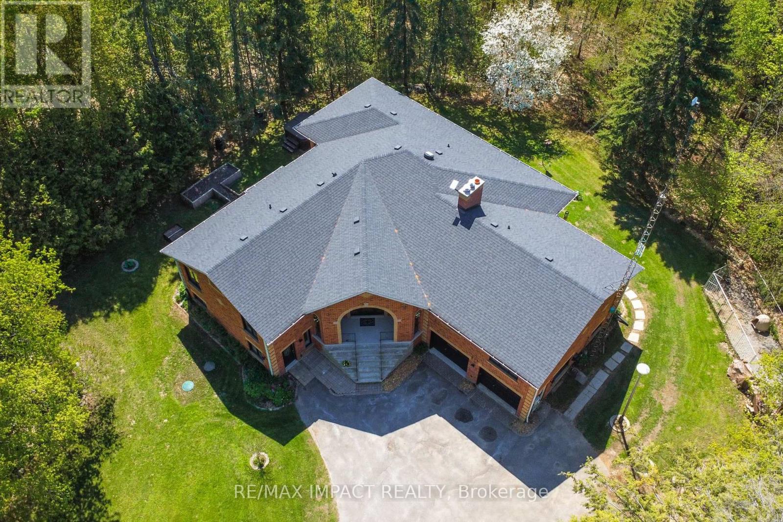 215 Raglan Road W, Oshawa, Ontario  L1H 0N5 - Photo 5 - E12555104