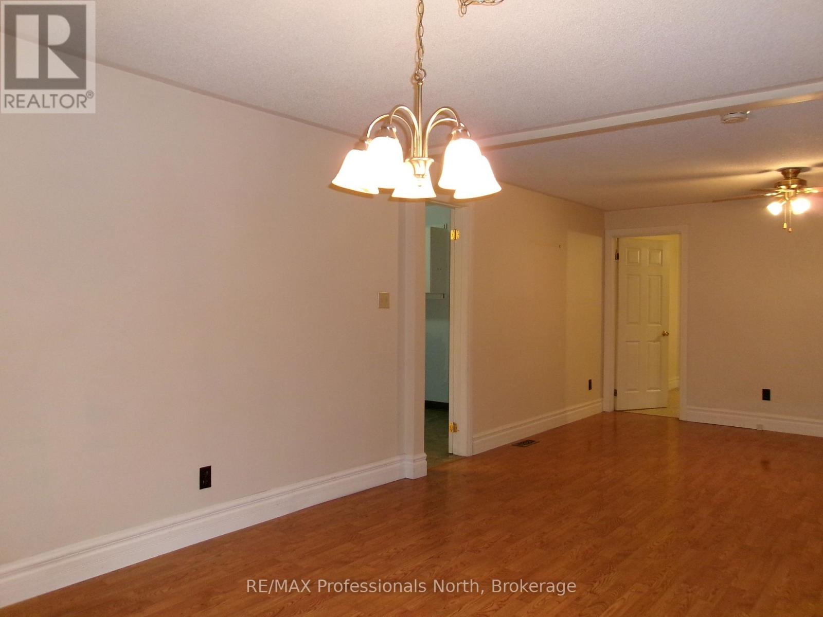 646 Mountain Street, Dysart Et Al, Ontario  K0M 1S0 - Photo 13 - X12555136