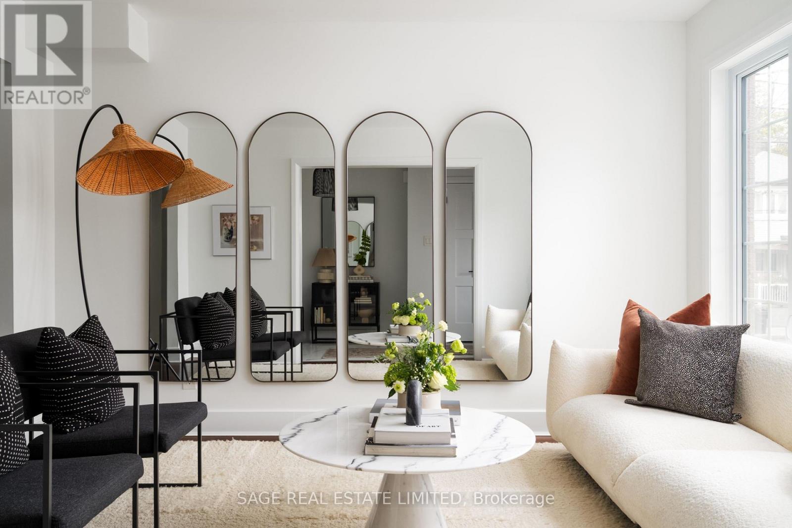 124 LIGHTBOURN AVENUE, Toronto, Ontario