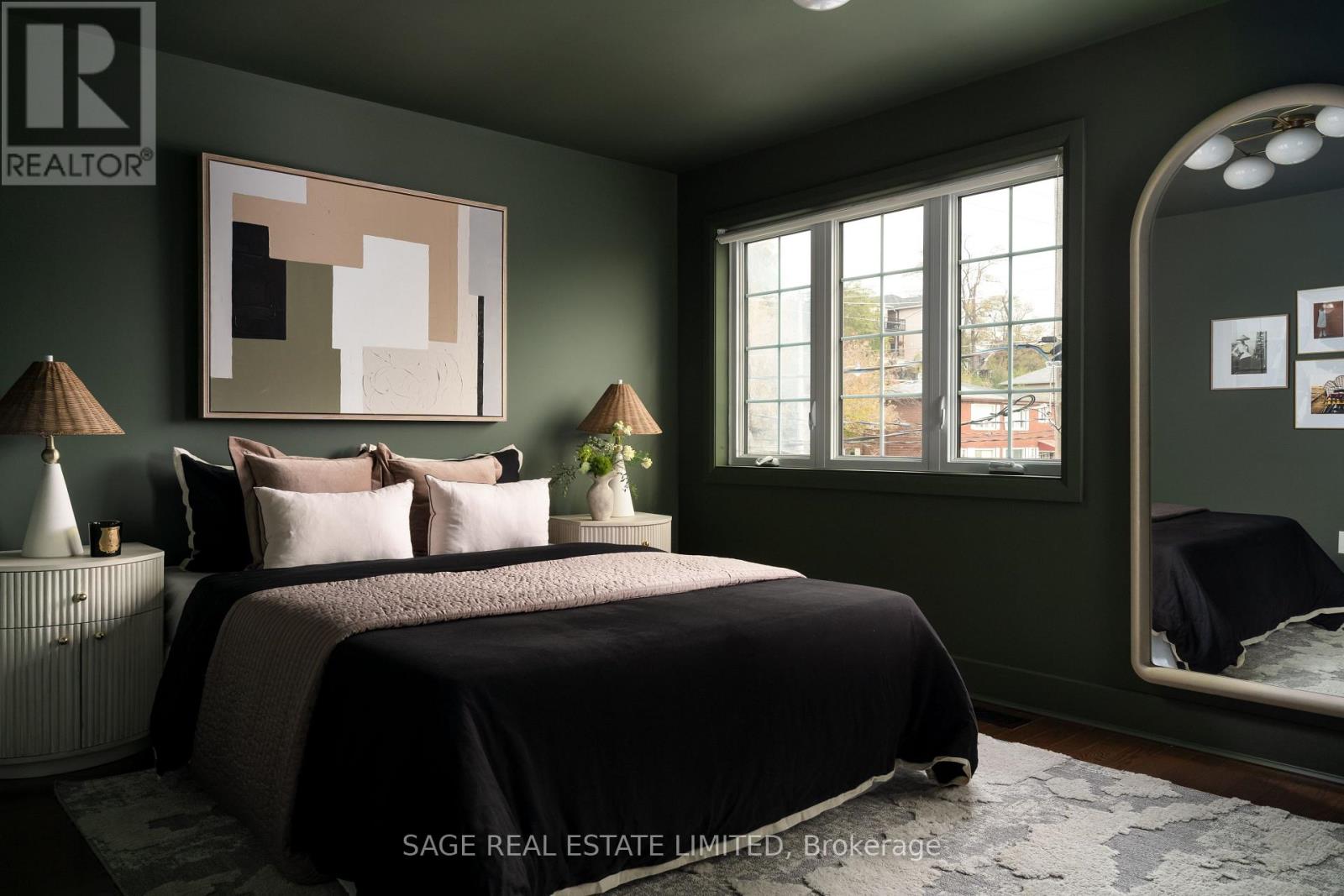 124 Lightbourn Avenue, Toronto, Ontario  M6H 4G6 - Photo 10 - W12554674