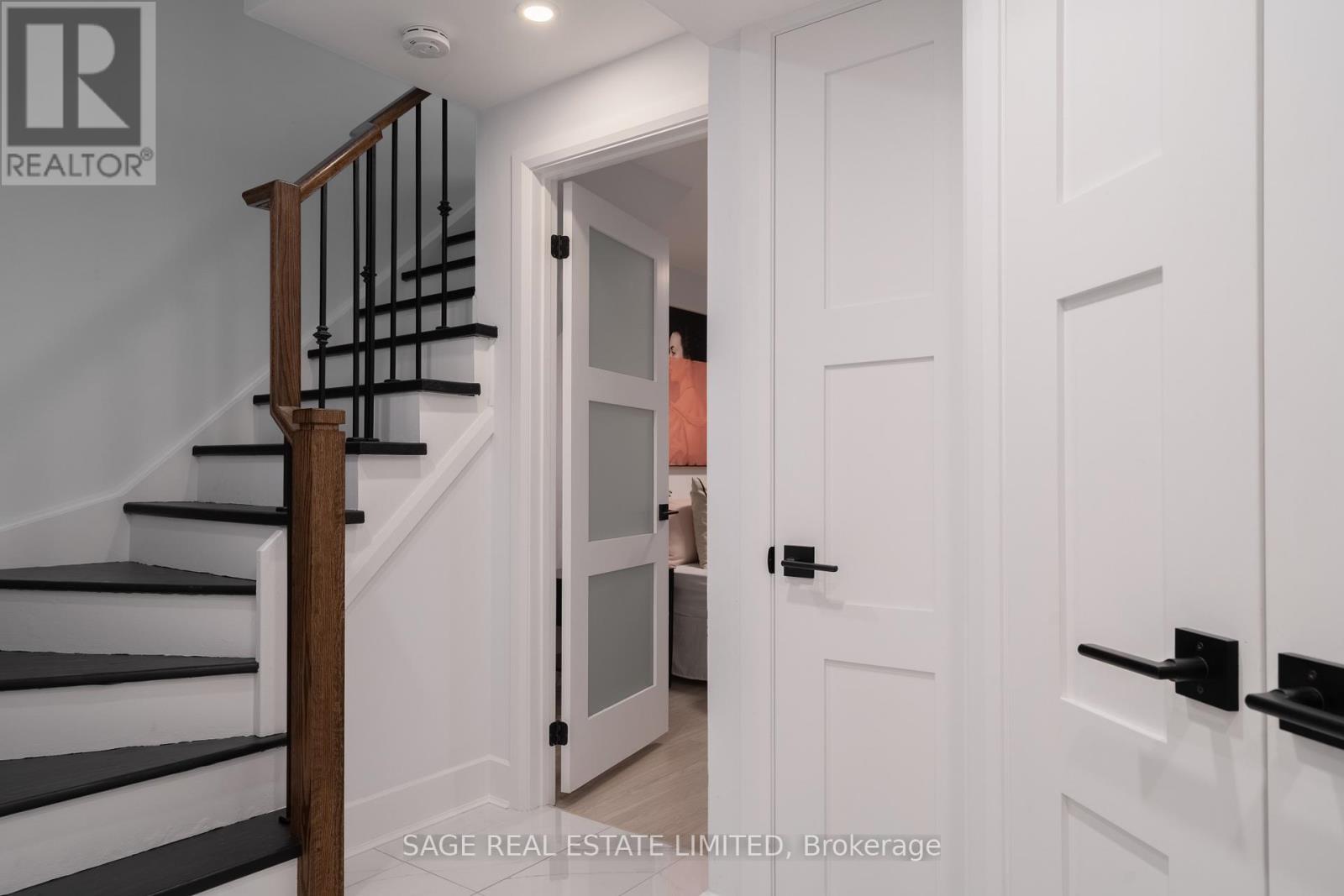 124 Lightbourn Avenue, Toronto, Ontario  M6H 4G6 - Photo 22 - W12554674