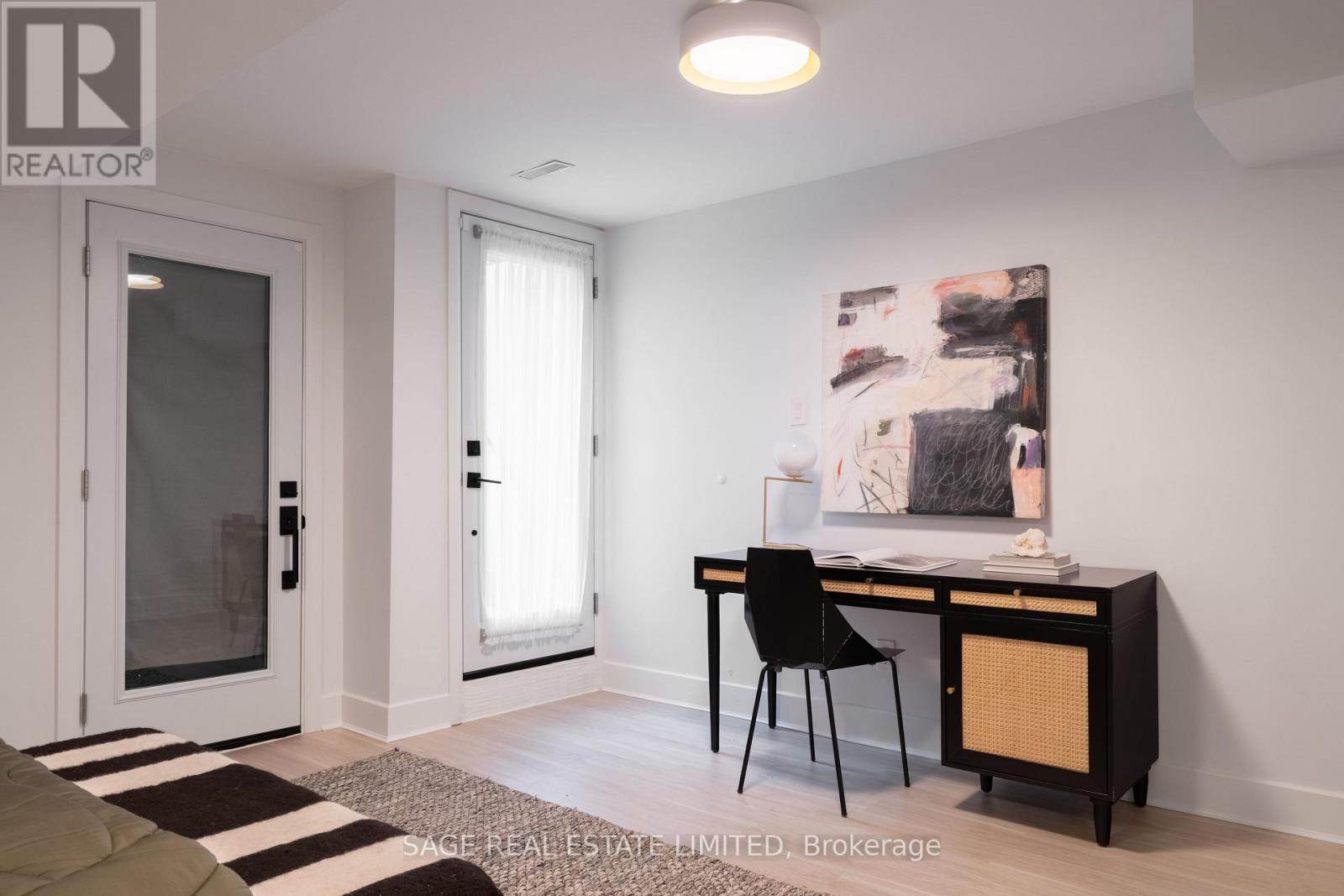 124 Lightbourn Avenue, Toronto, Ontario  M6H 4G6 - Photo 29 - W12554674