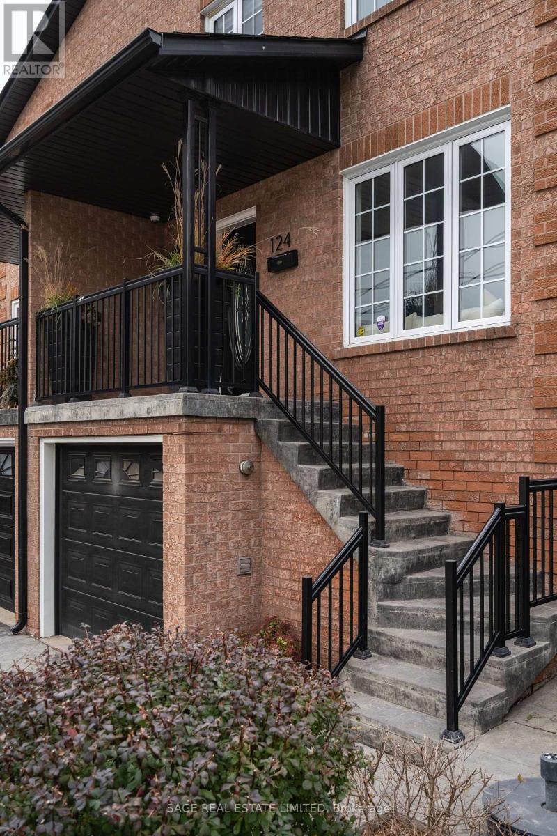 124 Lightbourn Avenue, Toronto, Ontario  M6H 4G6 - Photo 39 - W12554674