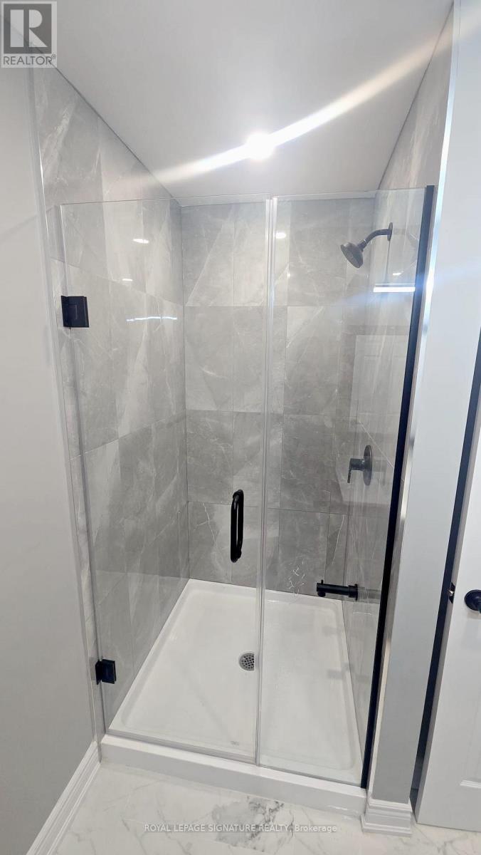 Upper - 76 Crenshaw Court, Brampton, Ontario  L6Z 1W9 - Photo 13 - W12554714