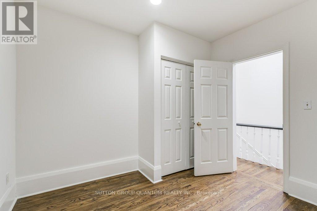 60 Gwynne Avenue, Toronto, Ontario  M6K 2C4 - Photo 30 - W12554732